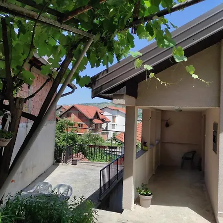 Apartman Adna 塞拉耶佛