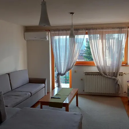 公寓 Apartman Adna